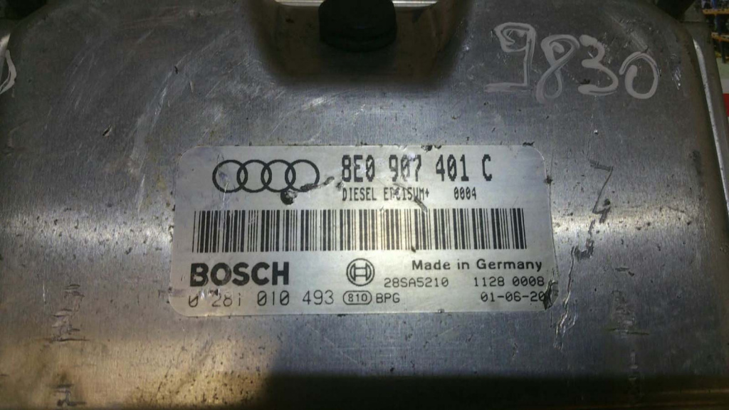 Calculator Motor BOSCH AUDI A4 0 281 010 493 / 0281010493 / EDC15VM+ / EDC15VM / EDC15VM / 8E0 907 401 C / 8E0907401C,