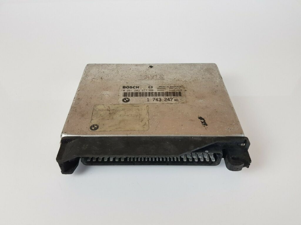 Calculator Motor BOSCH BMW 318 E36 0 261 203 277 / 0261203277 / 1 743 247 / 17432470 261 203 277 / 0261203277 / 1 743 247 / 1743247