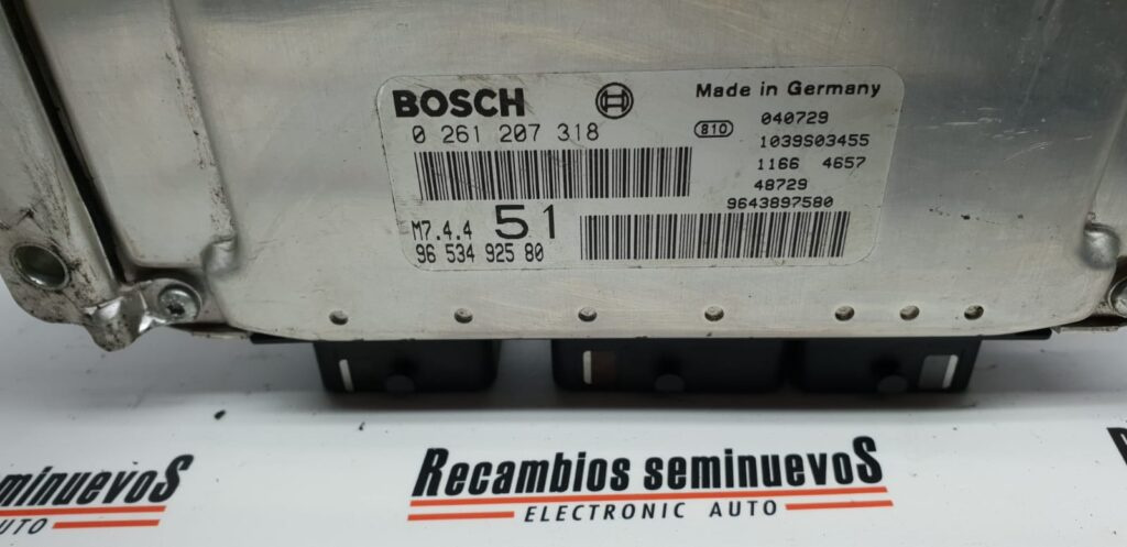 Calculator Motor BOSCH CITROEN XSARA PICASSO 0 261 207 318 / 0261207318 / M7 4 4 / M744 / 96 534 925 80 / 9653492580 / 96438975800 261 207 318 / 0261207318 / M7 4 4 / M744 / 96 534 925 80 / 9653492580 / 9643897580