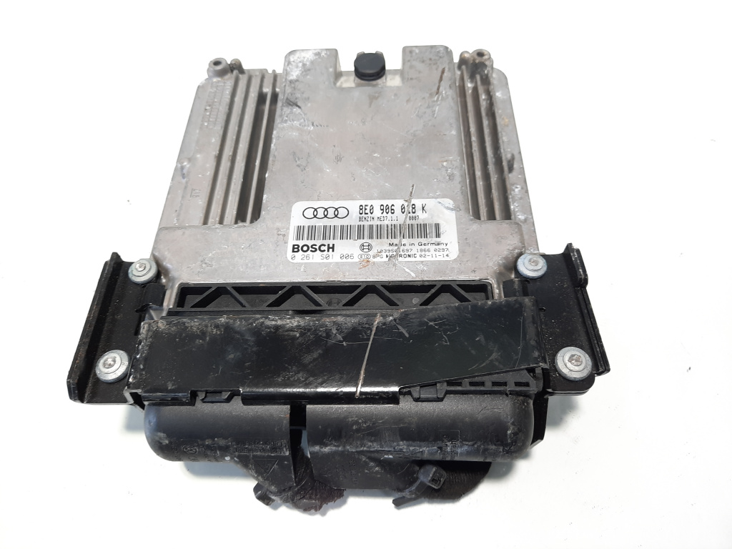 Calculator motor Bosch, cod 8E0906018K, 0261S01006, VW Passat Variant (3B6), 2.0 benz, ALT (idi:483493)