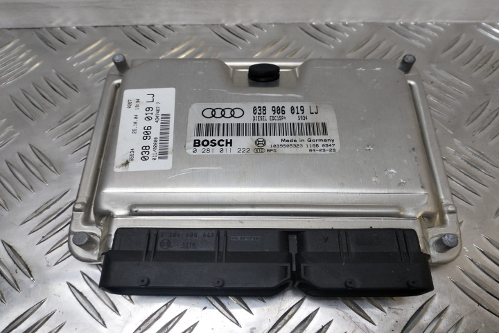 Calculator motor Bosch ECU 038906019LJ / 0281011222 / 1099905323 Audi A4 B6 [2000 - 2005]