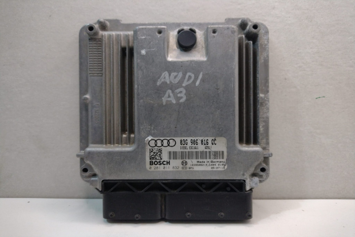 Calculator Motor Bosch ECU BKC 03G 906 016 CC / 03G906016CC / 0281011832 Audi A3 8P/8PA [facelift] [2004 - 2008]