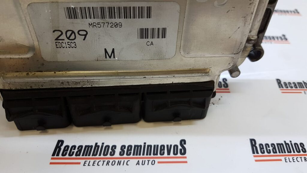 Calculator Motor BOSCH MITSUBISHI SPACE 0 281 011 104 / 0281011104 / EDC15C3 / HOM 8200243805 / HOM8200243805 / 82002438060 281 011 104 / 0281011104 / EDC15C3 / HOM 8200243805 / HOM8200243805 / 8200243806