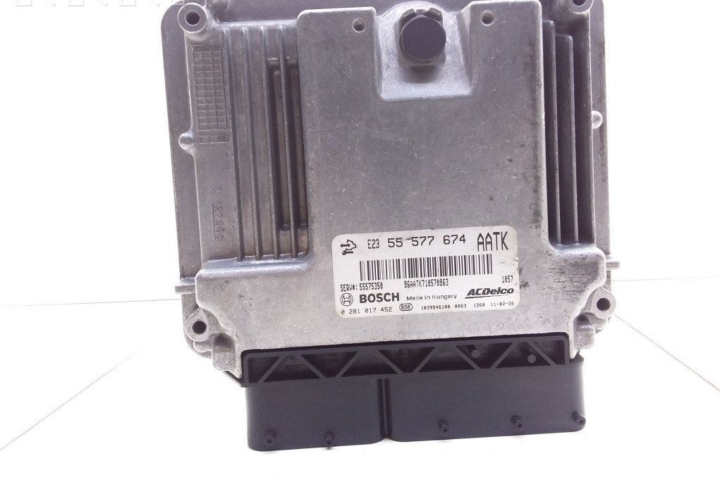 Calculator Motor BOSCH OPEL INSIGNIA 0 281 017 452 / 0281017452 / 55577674 AATK / 55577674AATK / 555753500 281 017 452 / 0281017452 / 55577674 AATK / 55577674AATK / 55575350