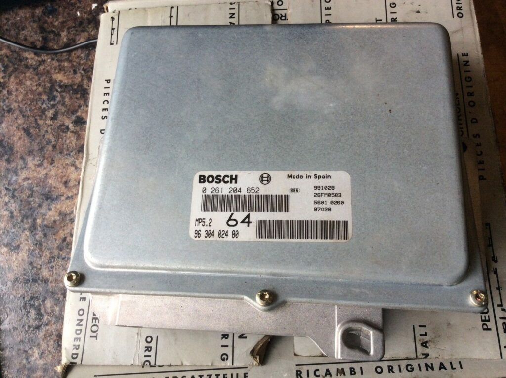 Calculator Motor BOSCH PEUGEOT PEUGEOT -CUALQUIER MODELO- 0 261 204 652 / 0261204652 / 96 304 024 80 / 9630402480 / MP5 2 / MP520 261 204 652 / 0261204652 / 96 304 024 80 / 9630402480 / MP5 2 / MP52