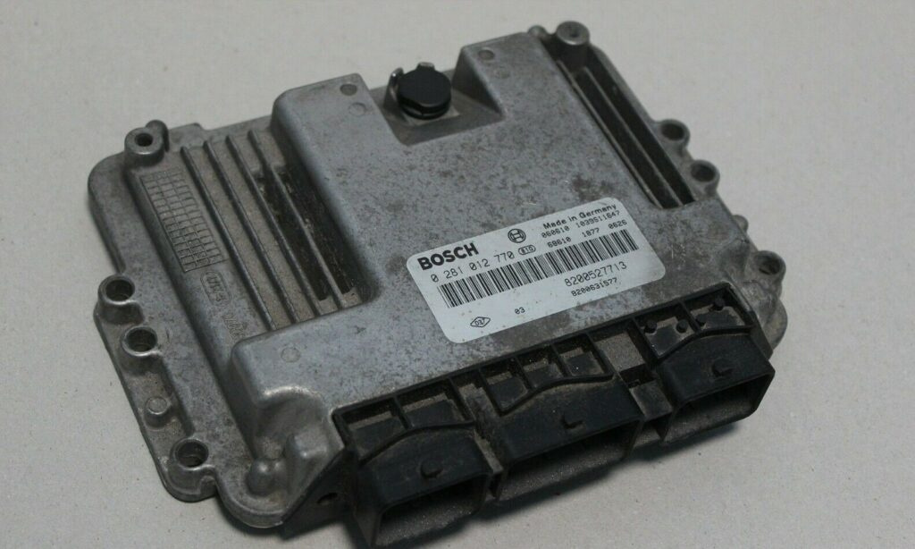 Calculator Motor BOSCH RENAULT LAGUNA 0 281 012 770 / 0281012770 / 8200527713 / 82006315770 281 012 770 / 0281012770 / 8200527713 / 8200631577