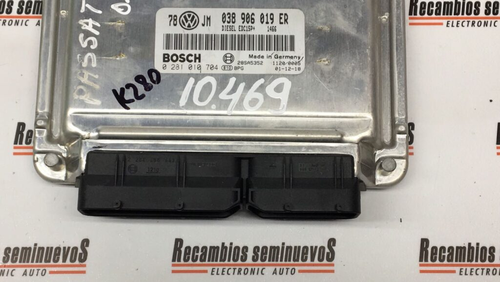 Calculator Motor BOSCH VOLKSWAGEN PASSAT 0 281 010 704 / 0281010704 / EDC15P+ / EDC15P / EDC15P / 038 906 019 ER / 038906019ER,