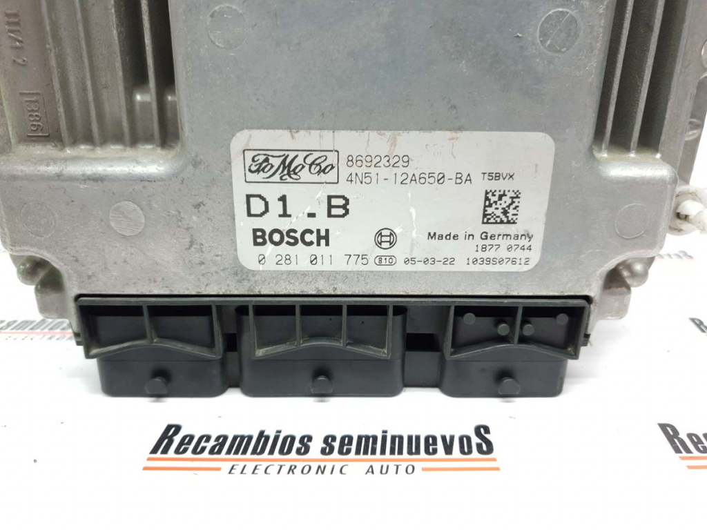 Calculator Motor BOSCH VOLVO V50 0 281 011 775 / 0281011775 / 4N51-12A650-BA / 4N51 12A650 BA / 4N5112A650BA / 86923290 281 011 775 / 0281011775 / 4N51-12A650-BA / 4N51 12A650 BA / 4N5112A650BA / 8692329