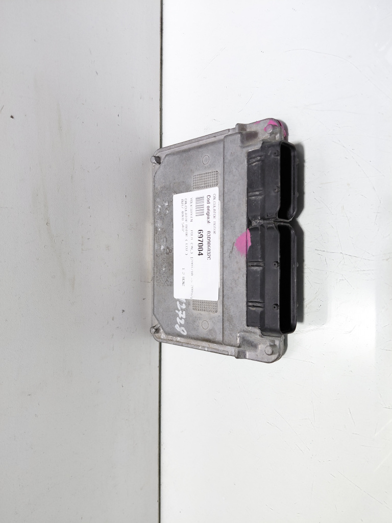 Calculator motor, cod 03D906032C, Skoda Fabia 1 Sedan (6Y3), 1.2 benz, BMD (idi:697004)
