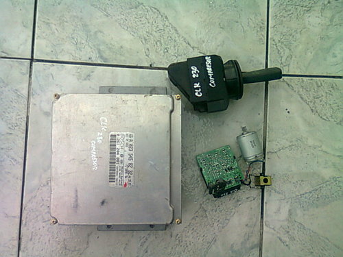 Calculator motor cu cip Mercedes CLK 230 2.3 kompresor (defect)