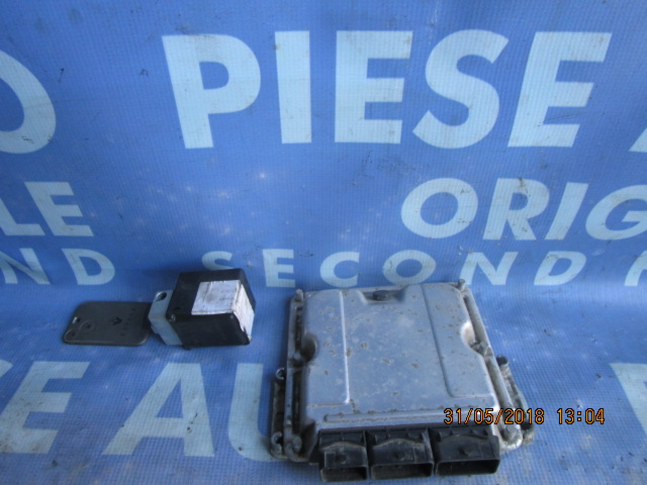Calculator motor cu cip Renault Espace 2.2dci; 8200309329