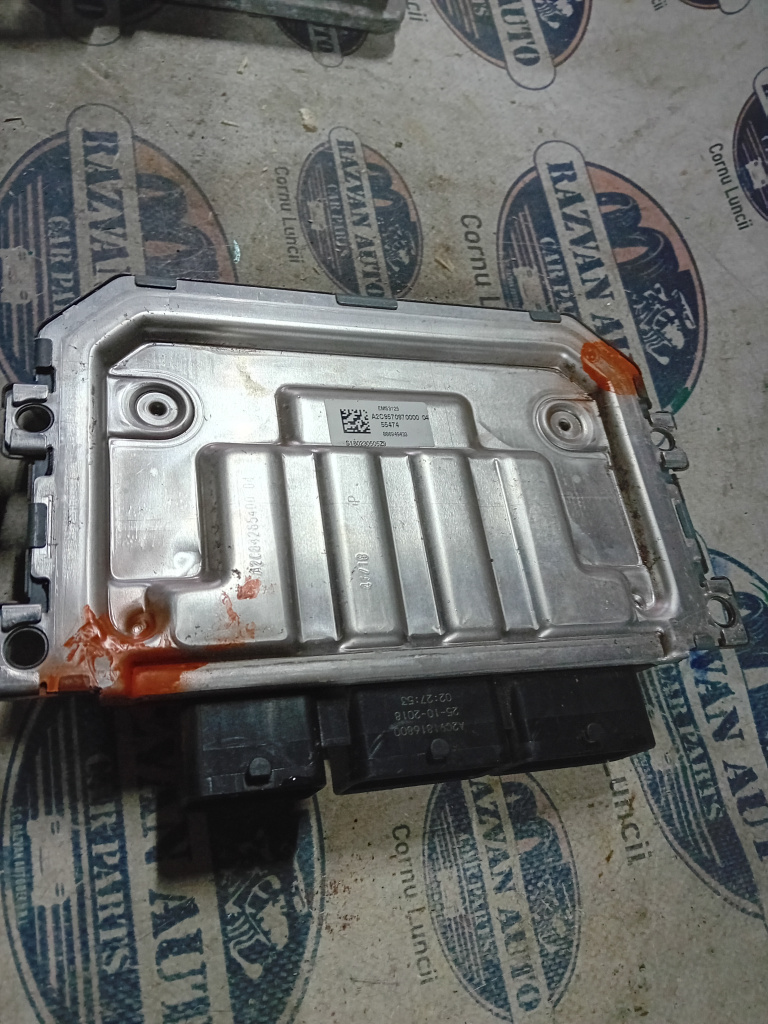 Calculator motor Dacia Duster 1.6 Benzina 2019, 237105698R