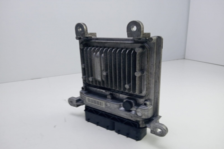 Calculator Motor Delphi ECU A6519007500 / A0064461540 / 28336101 Mercedes-Benz E-Class W212 [2009 - 2013]