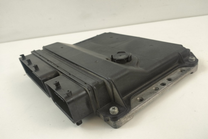Calculator Motor Denso ECU 89661-05F21 / 8966105F21 / MB275900-8620 Toyota Avensis 3 T27 [2009 - 2011]