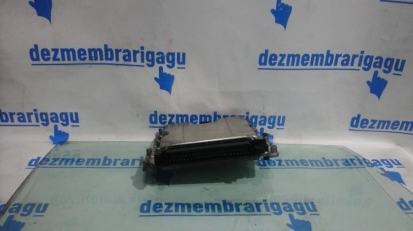 Calculator motor ecm ecu Citroen C5 I (2001-)