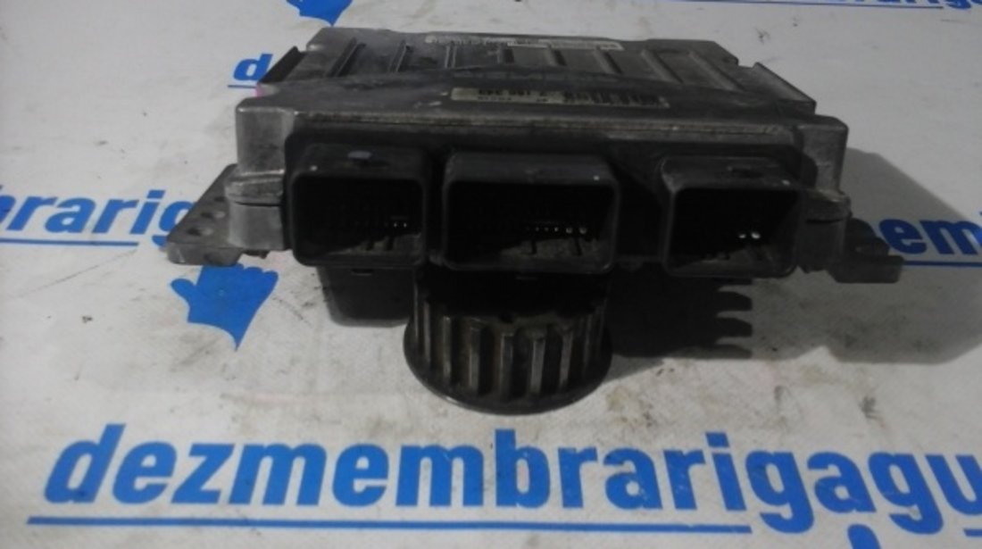 Calculator motor ecm ecu Citroen Xsara Picasso