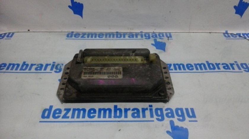 Calculator motor ecm ecu Dacia 1310