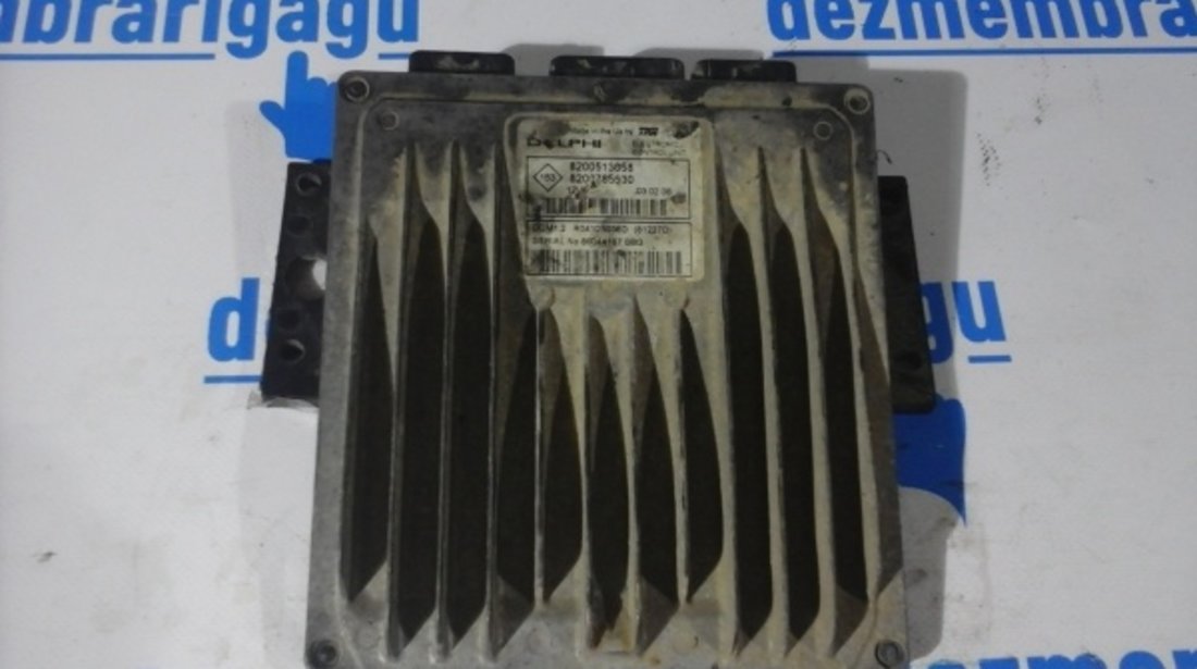 Calculator motor ecm ecu Dacia Logan