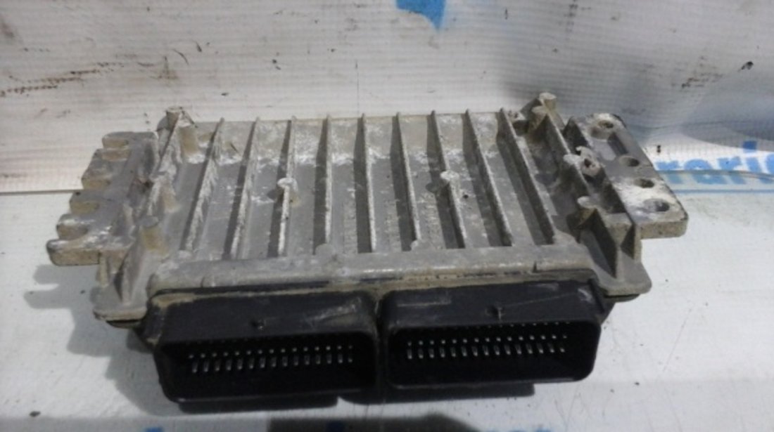 Calculator motor ecm ecu Dacia Super Nova