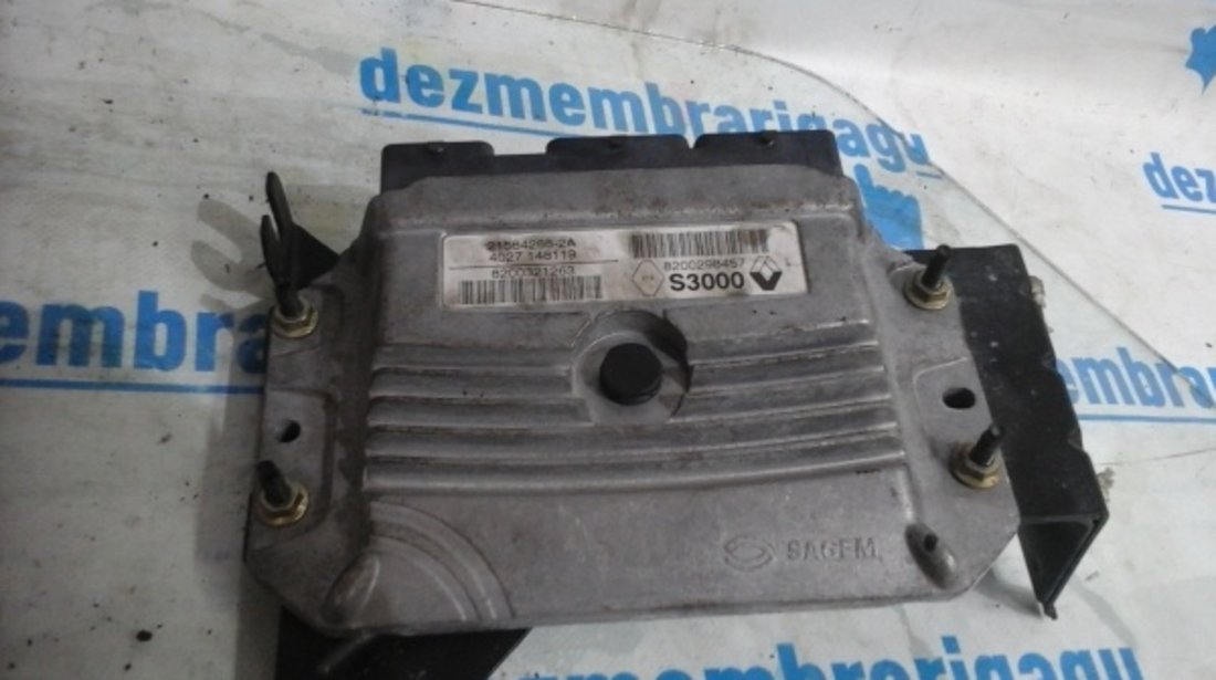 Calculator motor ecm ecu Renault Scenic Ii (2003-)