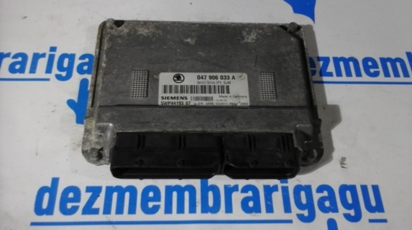 Calculator motor ecm ecu Skoda Fabia I (1999-)