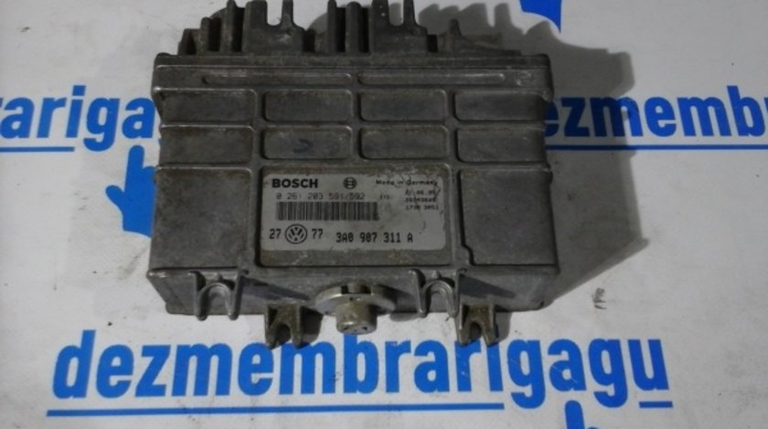 Calculator motor ecm ecu Volkswagen Golf III (1991-1998)