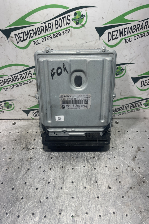 Calculator motor ECU 0 281 017 963 BMW Seria 7 F01/F02 [2008 - 2012] Sedan 730d AT (245 hp)