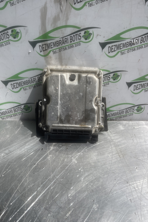 Calculator motor ECU 0281010775 / 0 281 010 775 Peugeot 406 [facelift] [1999 - 2004] Sedan 2.0 HDi MT (90 hp)
