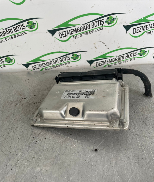 Calculator motor ECU 038 906 019 CD Volkswagen VW Passat B5 [1996 - 2000] wagon 1.9 TDI MT (115 hp)