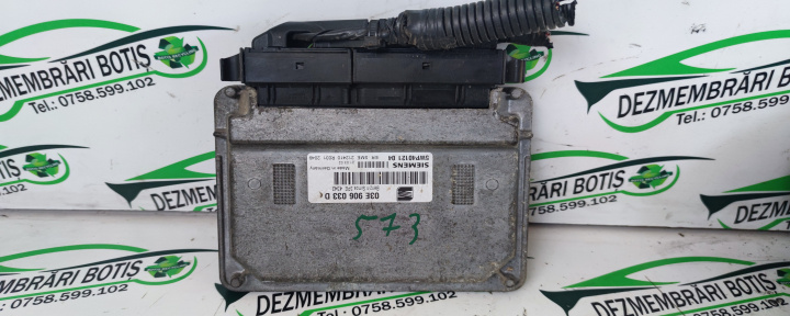 Calculator motor ECU 03e906033d Seat Ibiza 3 6L [2002 - 2006] Hatchback 5-usi 1.2 MT (64 hp)
