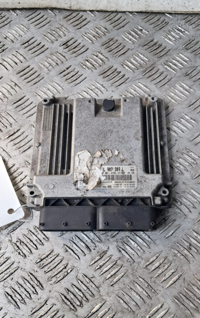 Calculator motor ECU 04L907309L / 0281030258 Audi A4 B9 [2015 - 2020] Sedan 2.0 TDI MT (190 hp) cod motor DETA , cod cutie SKE , an fabricatie 2017