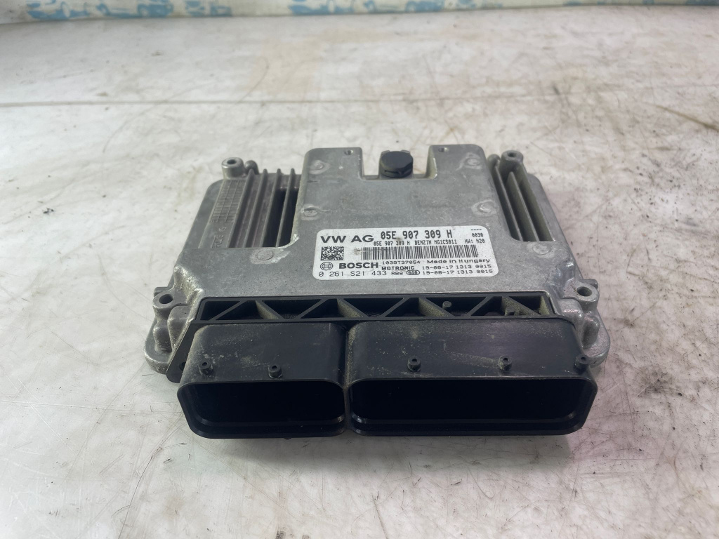Calculator motor ECU 05E907309H 0261S21433 1.5 tfsi DPCA Skoda Octavia 3 [facelift] [2017 - 2020] 1.5 tfsi DPCA