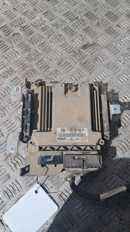 Calculator motor ECU 2.0 TDI VW Touran cod 03G906016EH / EDC16U1