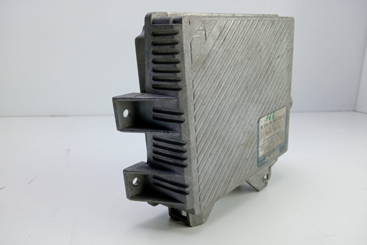 Calculator Motor ECU 2.2 D A0165457632 / R04010009B Mercedes-Benz E-Class W210 [1995 - 1999]