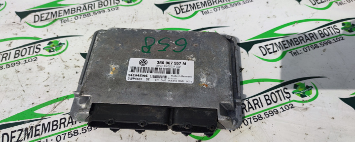 Calculator motor ECU /658 3B0 907 557 M Volkswagen VW Passat B5 [1996 - 2000] wagon 1.6 MT (101 hp)