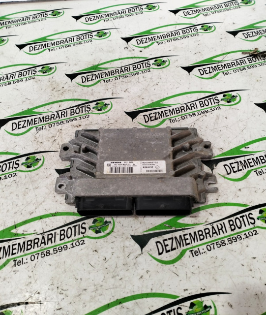 Calculator motor ECU 8200483732 Dacia Logan [2004 - 2008] Sedan 1.4 (85 hp)