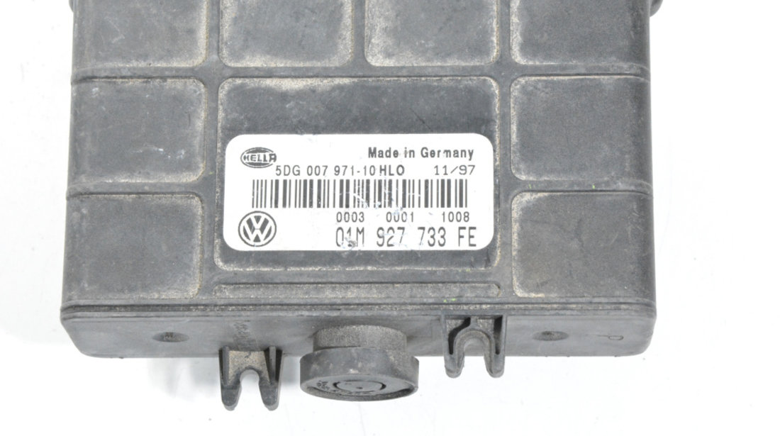 Calculator Motor / ECU Audi A3 (8L1) 1996 - 2003 5DG007971, 01M927733FE