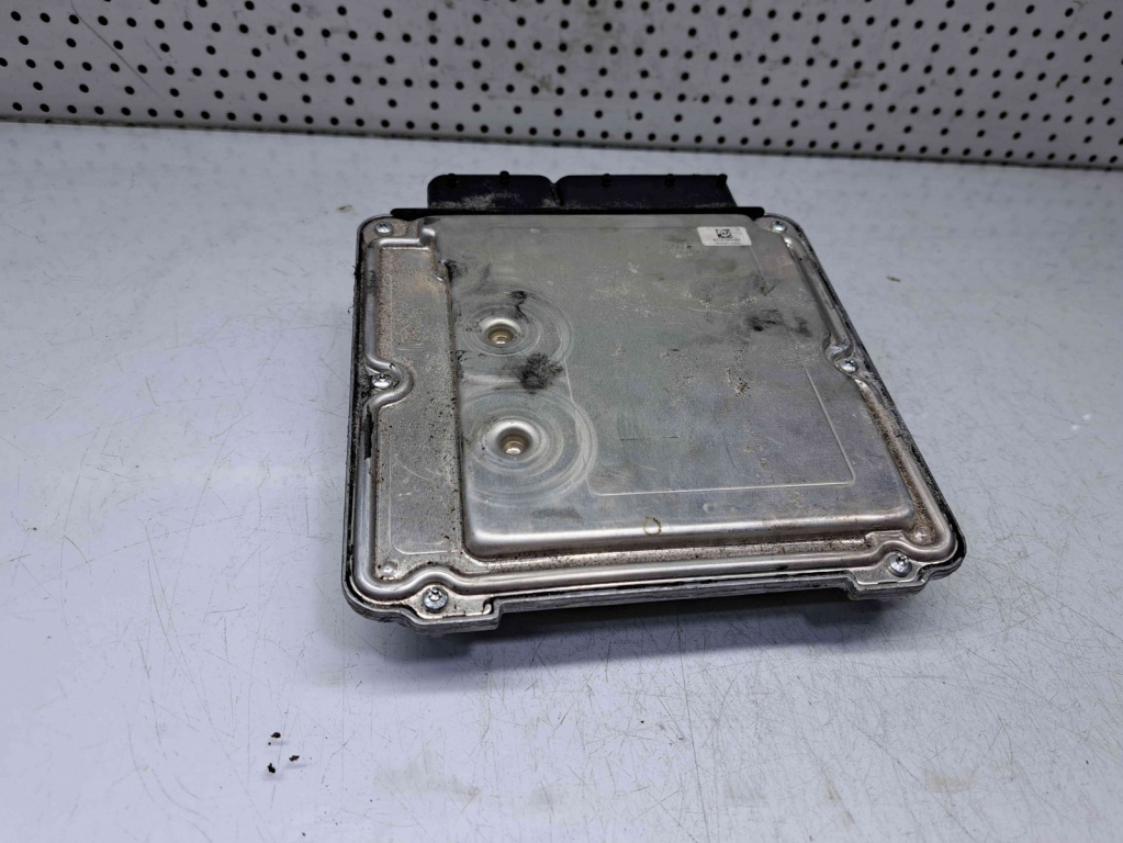 Calculator motor ECU Audi A4 (8K2, B8) [Fabr 2008-2015] 8K1907401H 2.7 TDI CGKA 140KW / 190CP 2.7 TDI CGKA 140KW / 190CP