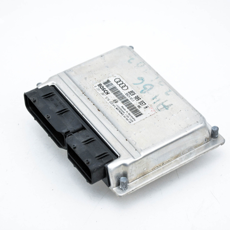 Calculator Motor / ECU Audi A4 B6 (8E) 2000 - 2004 Benzina 8E0909557H, 0261207978