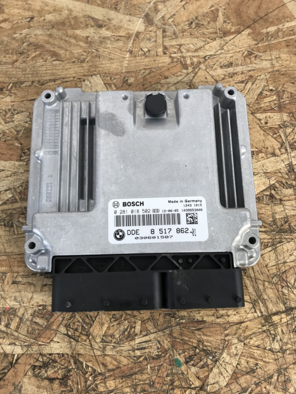Calculator motor ECU BMW F11 F10 combi 2012 (8517862)