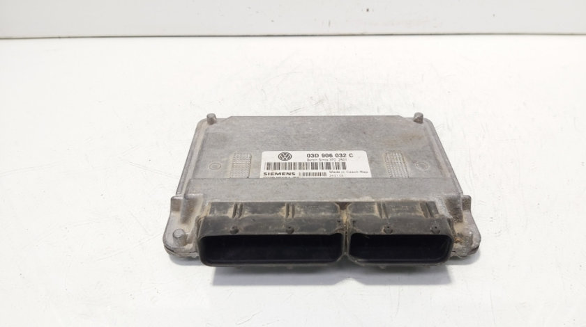 Calculator motor ECU, cod 03D906032C, Skoda Fabia 1 Sedan (6Y3), 1.2 benz, AWY (idi:647847)