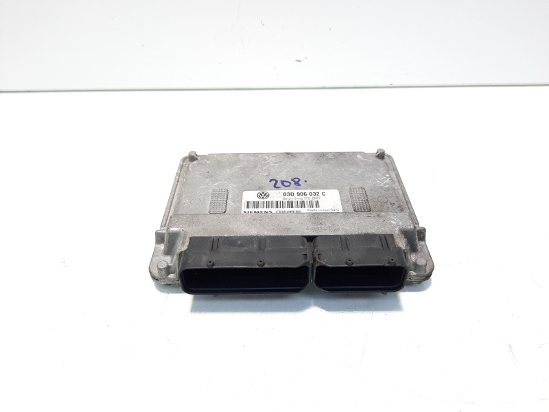 Calculator motor ECU, cod 03D906032C, VW Polo (9N), 1.2 benz, AWY (id:560534)