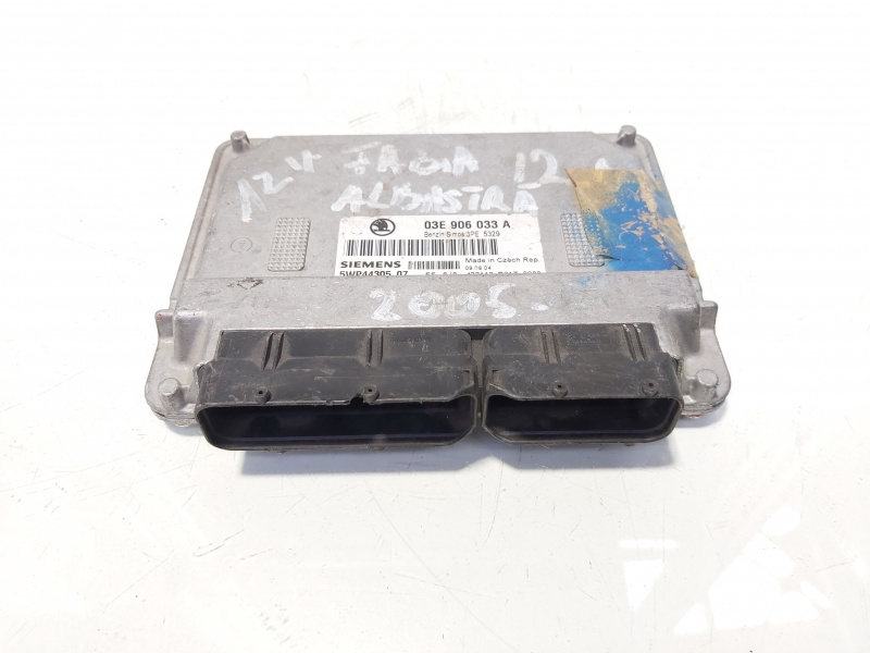 Calculator motor ECU, cod 03E906033A, Seat Ibiza 4 (6L1), 1.2 benz, AZQ (idi:644991)