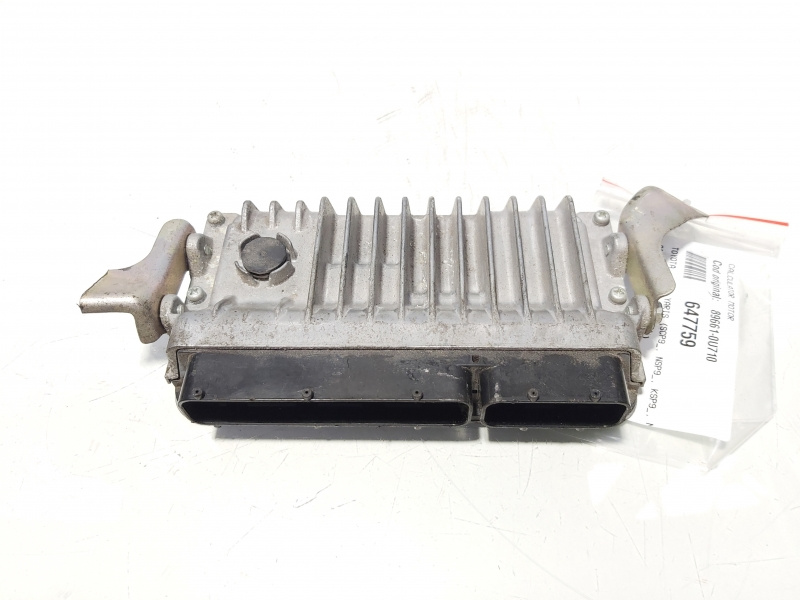 Calculator motor ECU, cod 89661-0U710, Toyota Yaris (P9) 1.5 benz (id:647759)