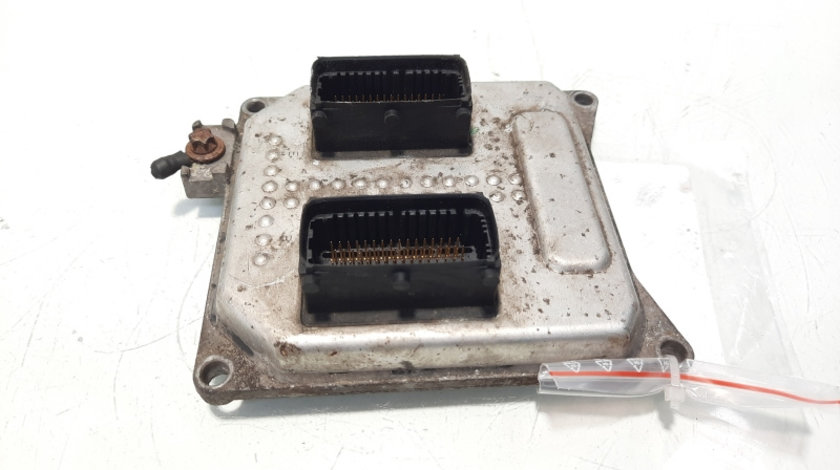 Calculator motor ECU, cod GM55567114, Opel Zafira B (A05), 1.6 benz, Z16XER (idi:560434)