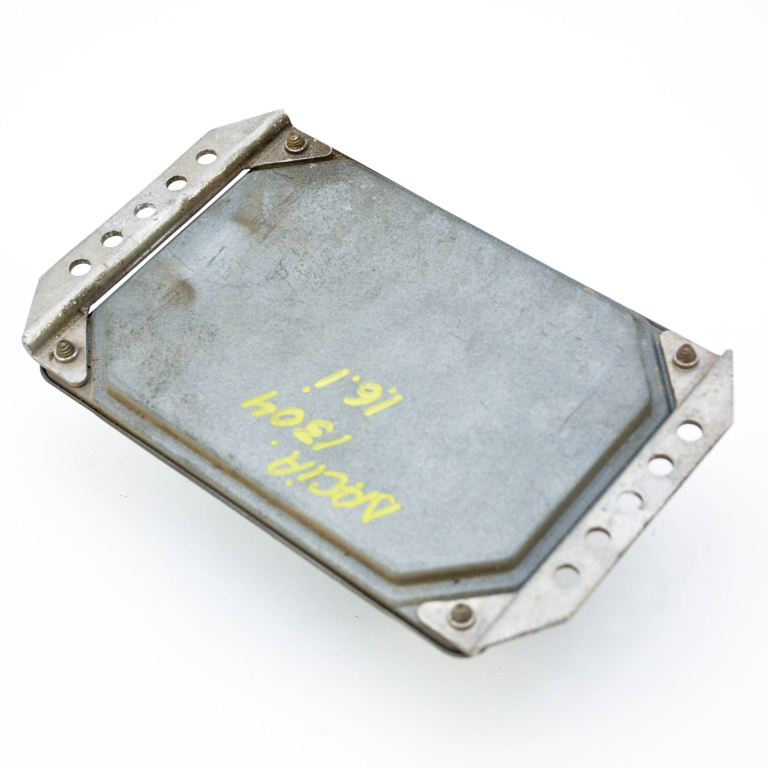 Calculator Motor / ECU Dacia 1307 Platou / Sasiu 1984 - 1994 0261206071, 6000585349