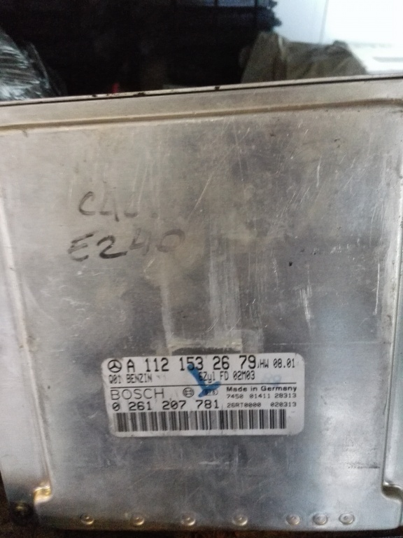 Calculator motor ecu E240 A1121532679 0261207781