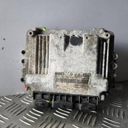 Calculator motor ECU EDC15C13 Renault Master 1998-2010 2.5 DCI G9U 8200311550