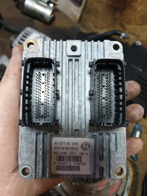 Calculator motor ECU FIAT 51847332,IAW 5SF9.MS