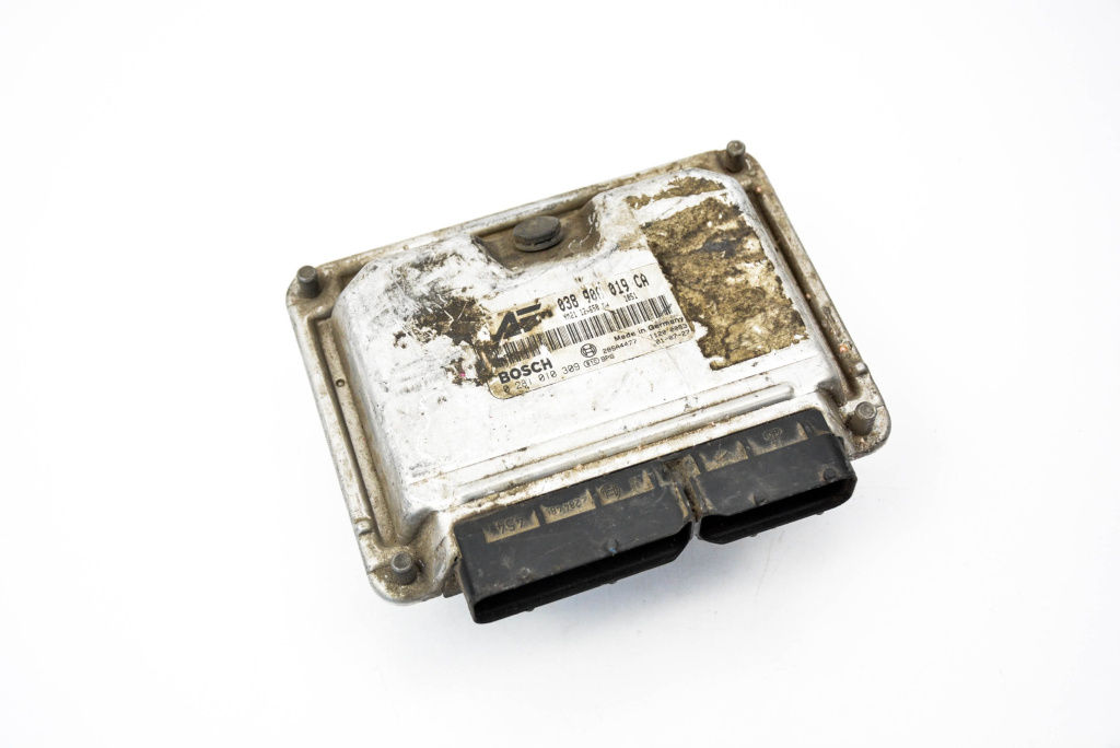 Calculator Motor / Ecu Ford Galaxy (Wgr) 1995-2006 1.9 Tdi Motorina 038906019Ca, 0281010309 Bosch